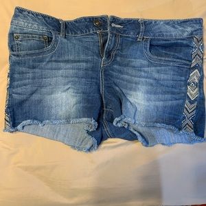 Maurice’s Jean shorts